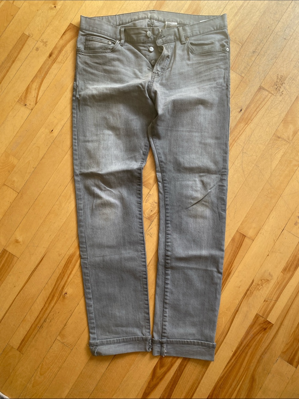 H&M Slim Straight Jeans in Light Grey 34x34